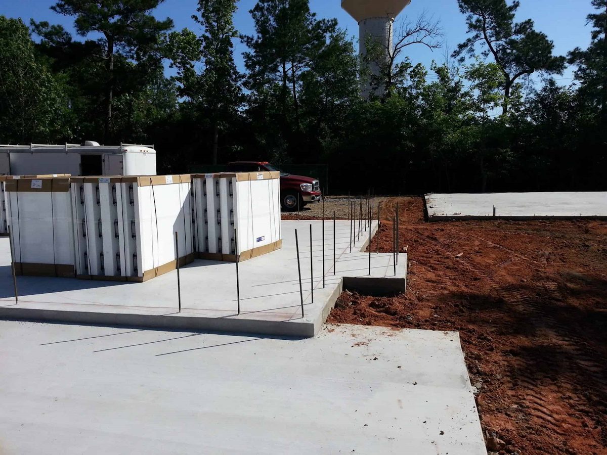 Casa de diseño eficiente en El Garraf construida con tecnología ICF en construcciones bcnf